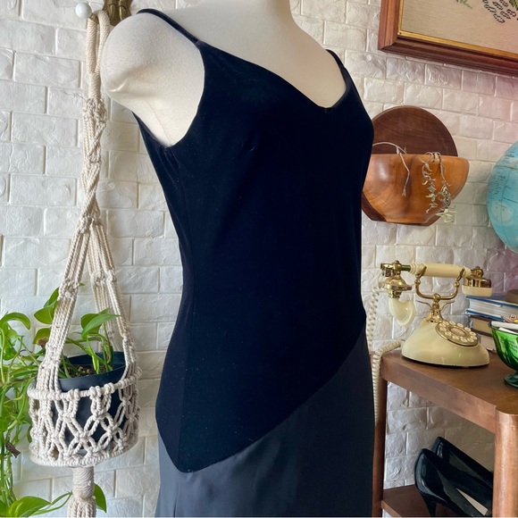 Vintage 90s Y2K Zum Zum Bias Cut Asymmetrical Velvet + Chiffon Formal Slip Gown - Picture 9 of 17